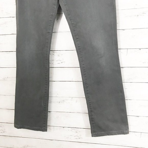 Elie Tahari Adena Straight Grey Classic Fit Jean 6 - Picture 3 of 5